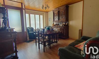 Maison - 185 m² - 9 pièces