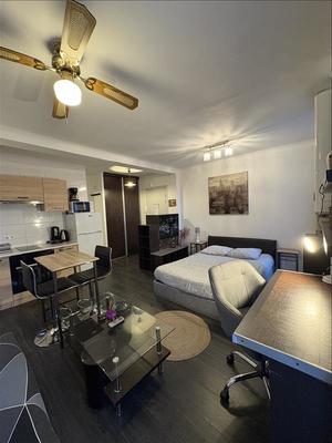 Studio - 28 m² - 1 pièce