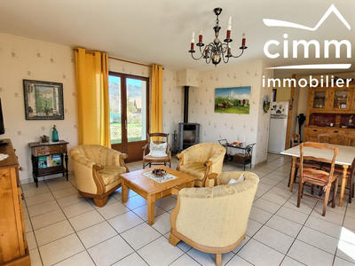 Maison - 96 m² - 4 pièces