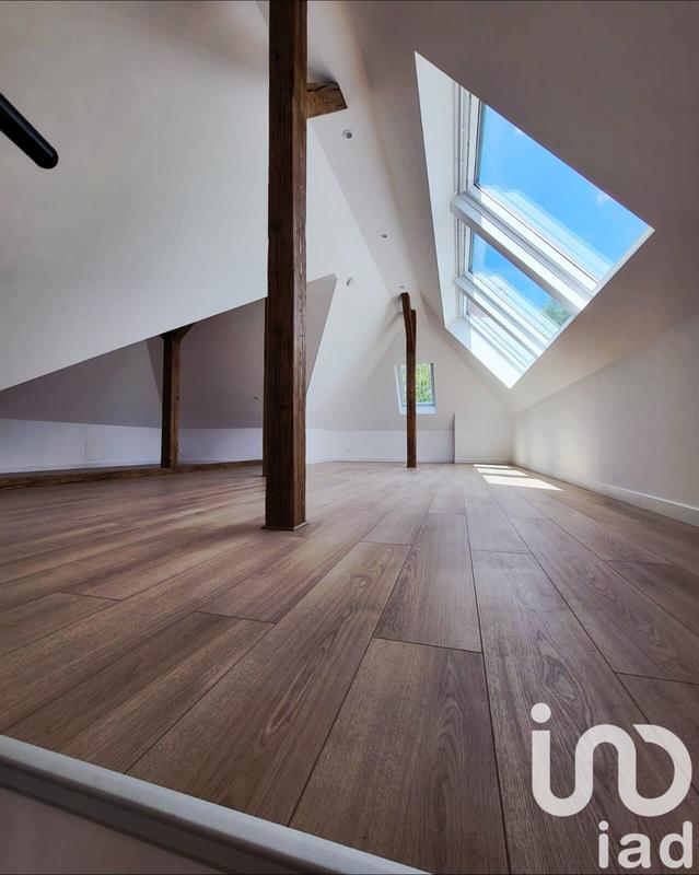 Maison - 273 m² - 8 pièces