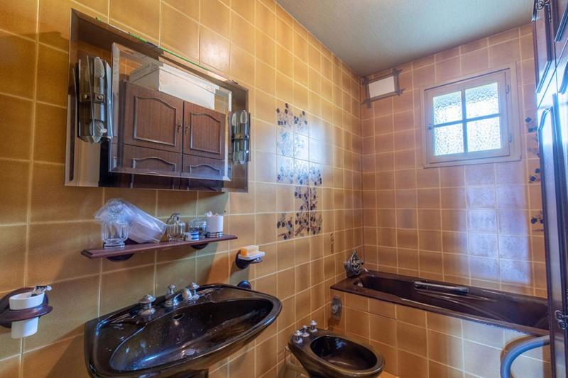 Maison - 308 m² - 10 pièces