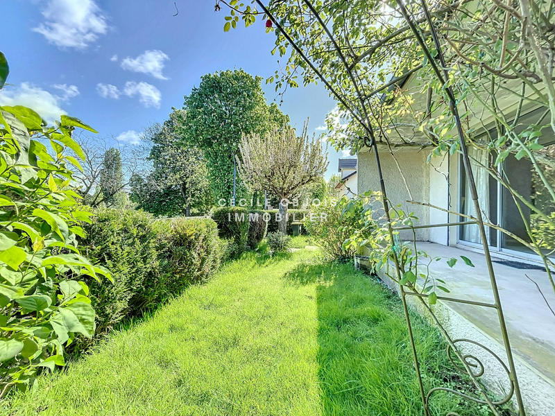 Maison contemporaine - 172 m² - 7 pièces