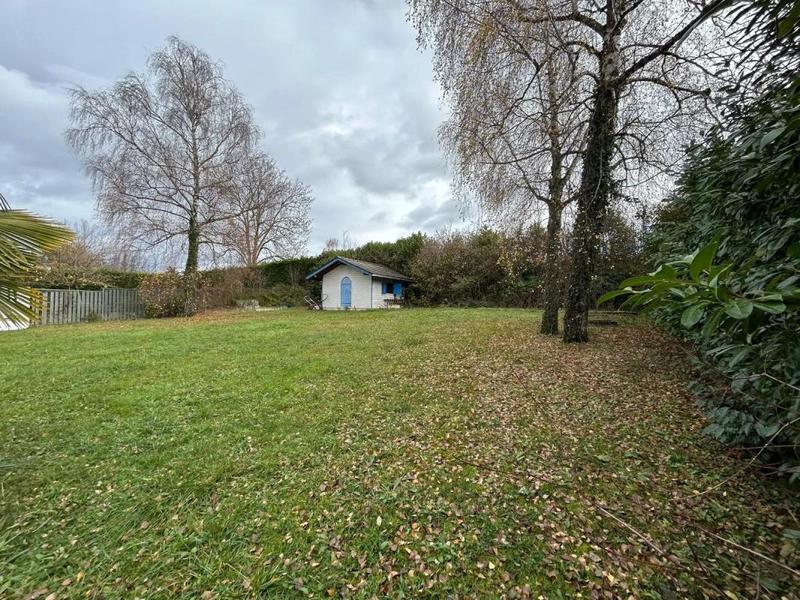 Terrain constructible - 601 m²