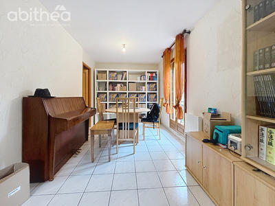 Maison - 86 m² - 5 pièces