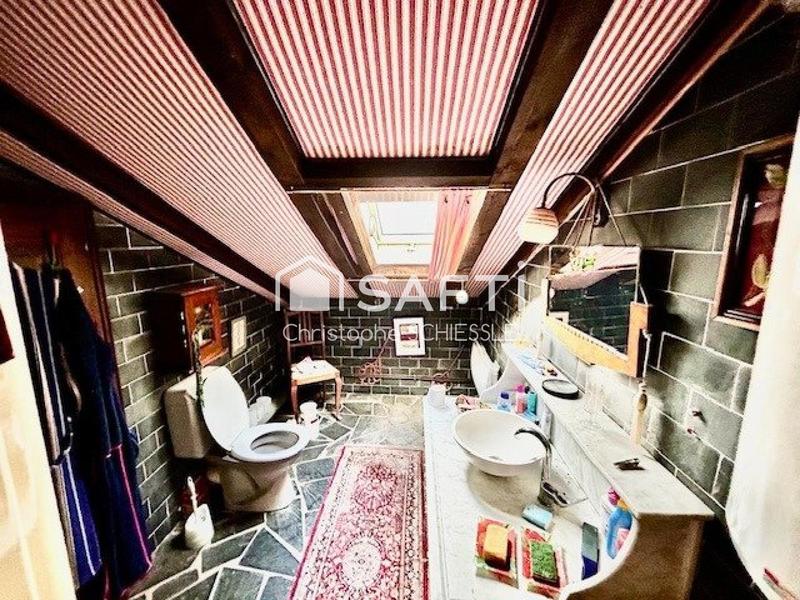 Maison - 189 m² - 8 pièces