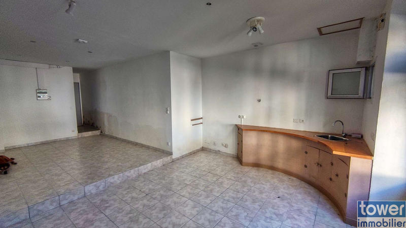 Maison de village - 221 m² - 7 pièces