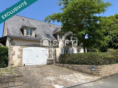 Maison - 153 m² - 8 pièces