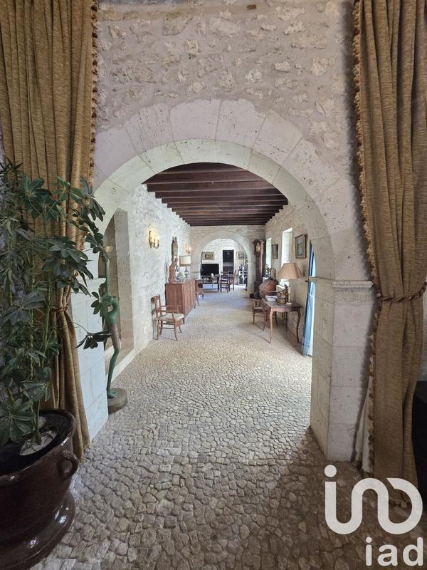 Château - 650 m² - 20 pièces