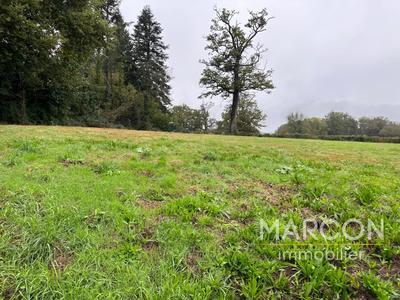 Terrain constructible - 3 080 m²