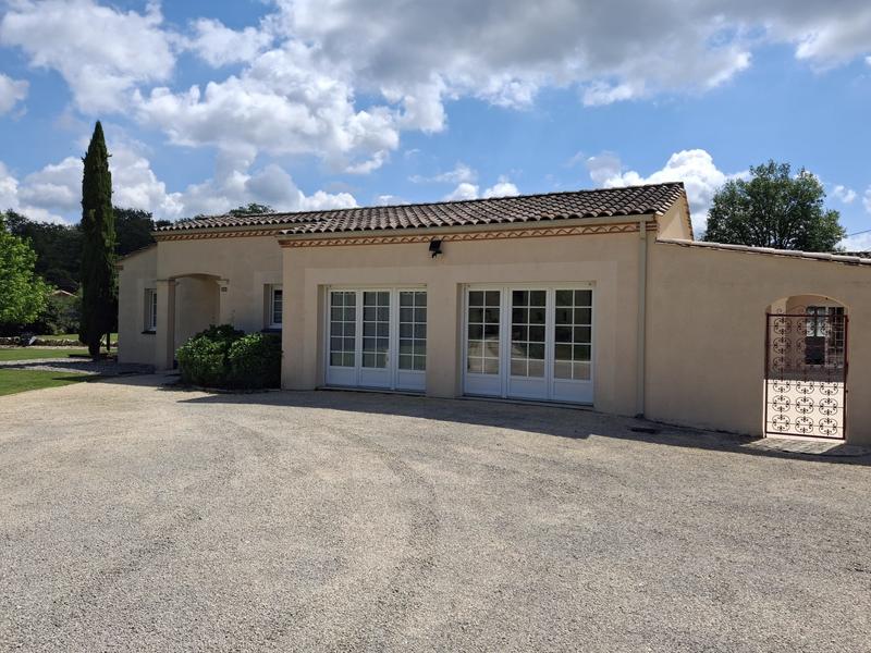 Maison traditionnelle - 178 m² - 7 pièces