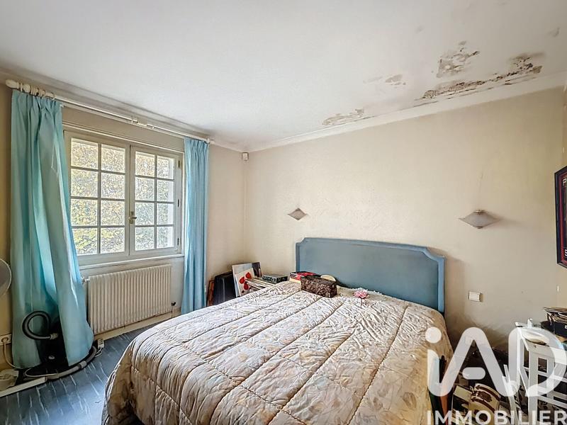 Maison - 210 m² - 6 pièces