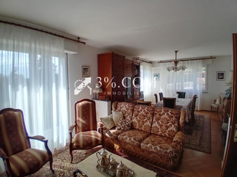 Pavillon - 190 m² - 7 pièces