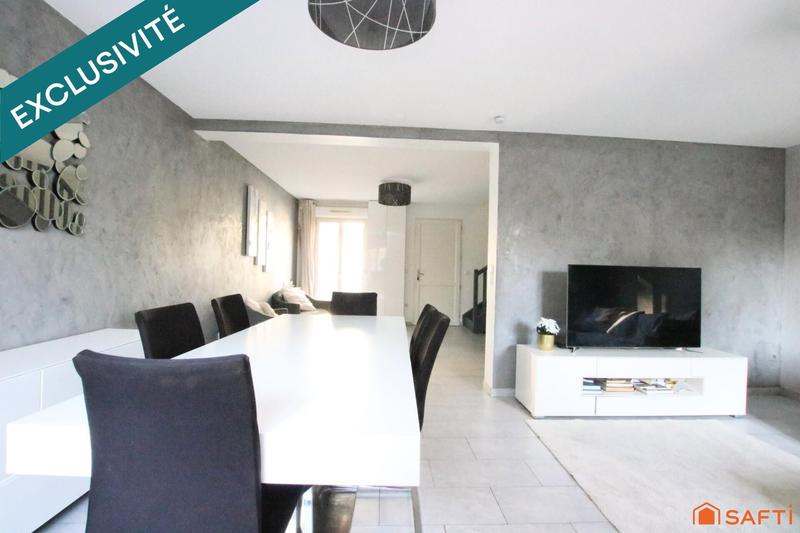 Maison - 111 m² - 7 pièces