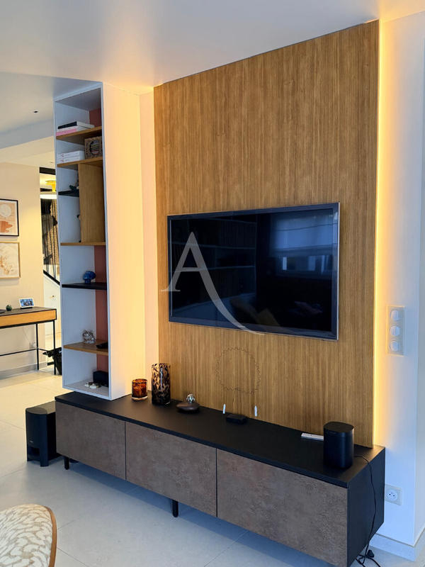 Maison - 190 m² - 8 pièces