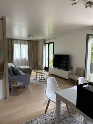 Maison - 104 m² - 5 pièces