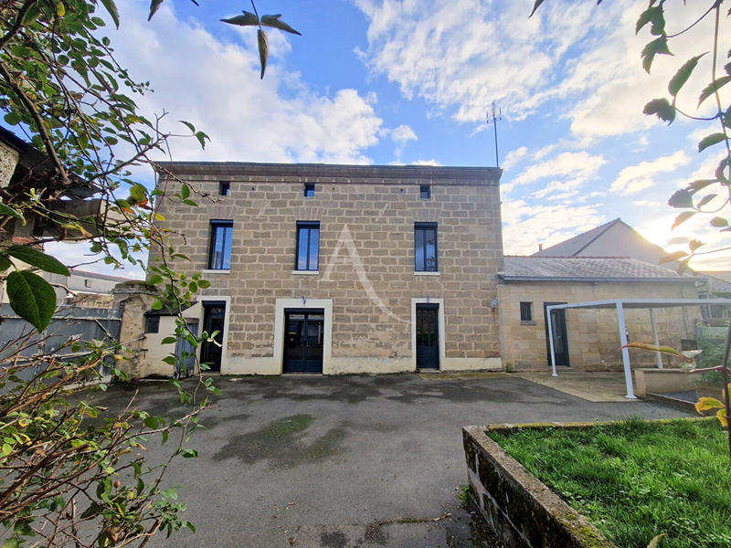 Maison - 188 m² - 7 pièces