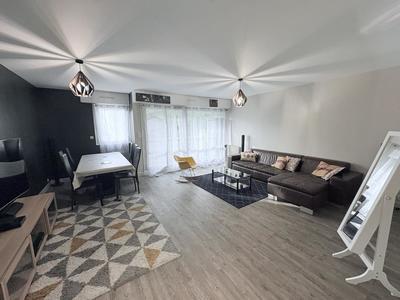 Appartement - 110 m² - 6 pièces