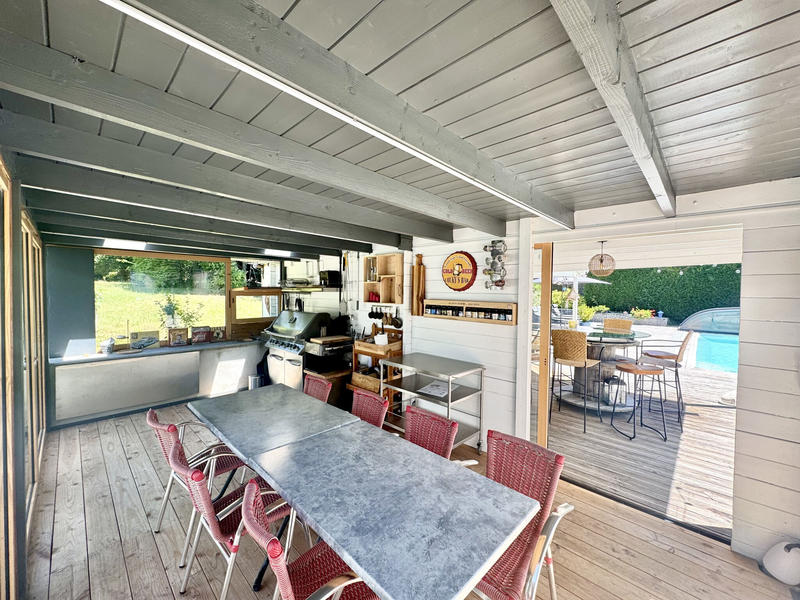 Propriété - 446 m² - 12 pièces