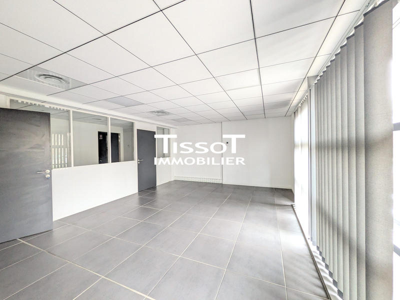 Bureau - 130 m² - 5 pièces