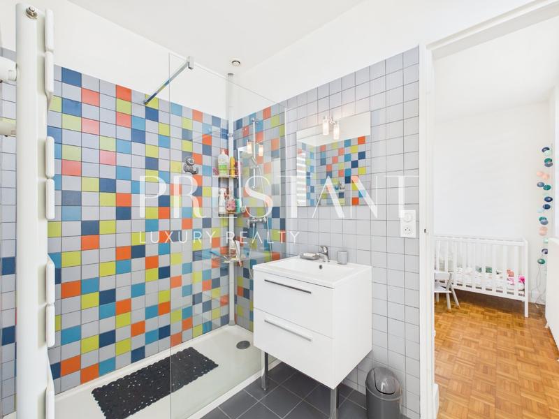 Maison - 180 m² - 5 pièces