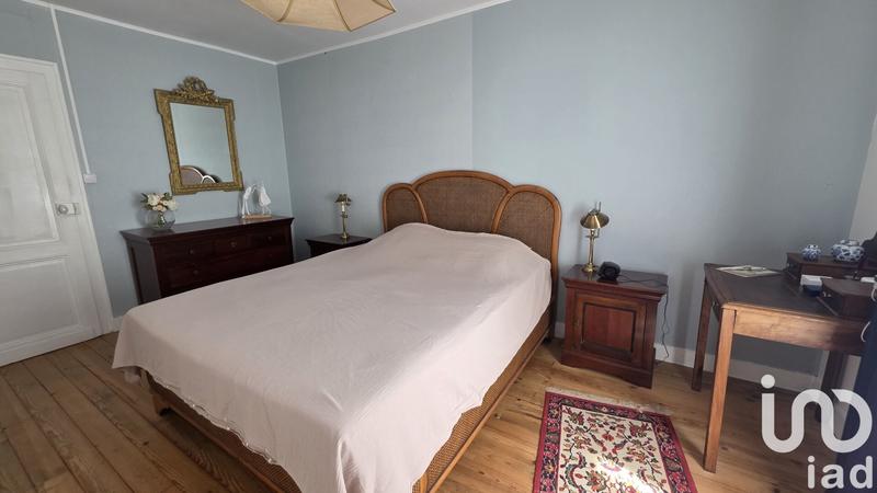 Maison - 225 m² - 7 pièces