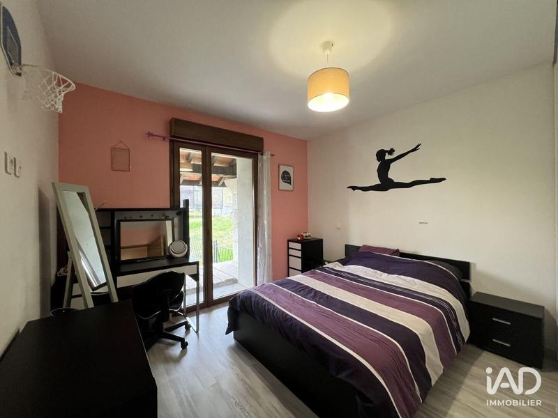 Maison - 237 m² - 6 pièces