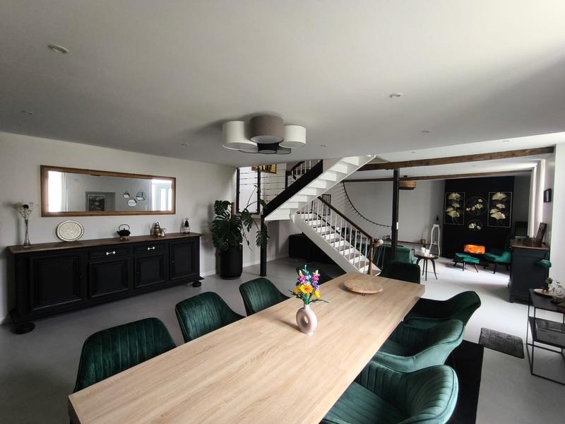 Maison ancienne - 216 m² - 5 pièces