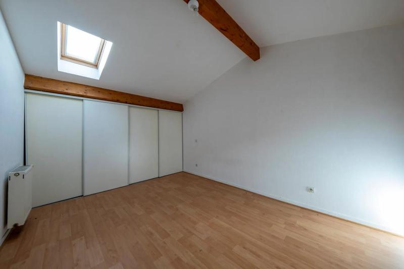 Maison - 333 m² - 15 pièces