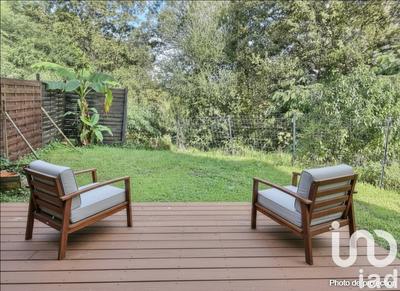 Appartement - 81 m² - 2 pièces