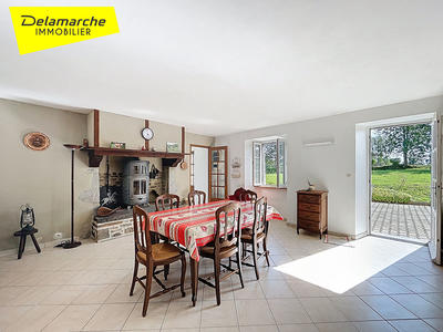 Maison - 104 m² - 4 pièces