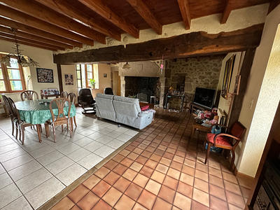 Maison - 184 m² - 5 pièces
