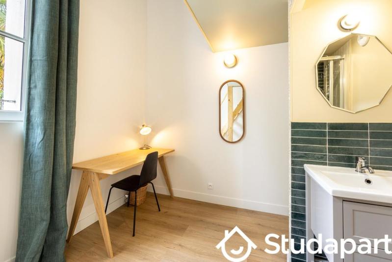 Chambre - 11 m² - 1 pièce