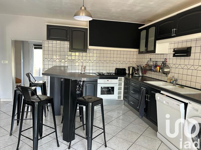 Maison - 95 m² - 5 pièces