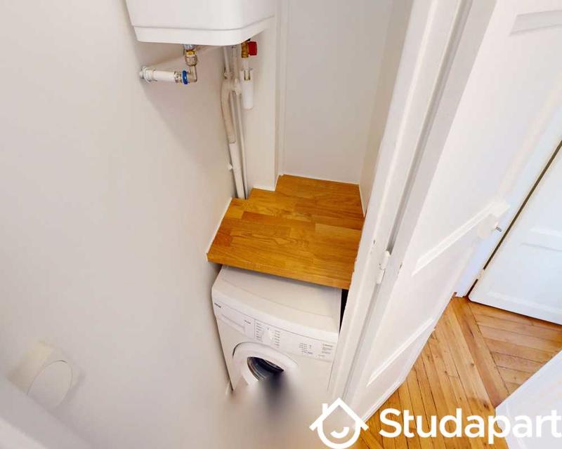 Chambre - 100 m² - 1 pièce