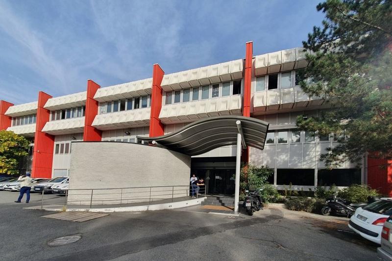 Bureau - 109 m² - 1 pièce