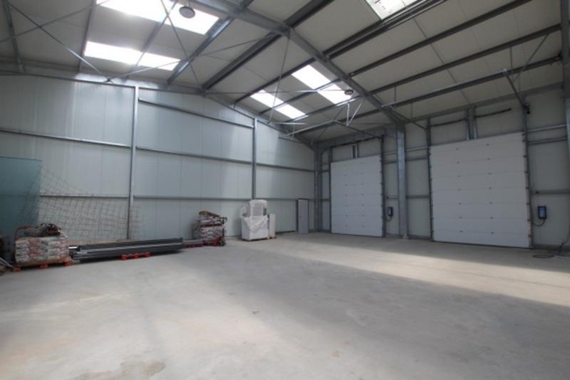 Local artisanal - 200 m² - 3 pièces