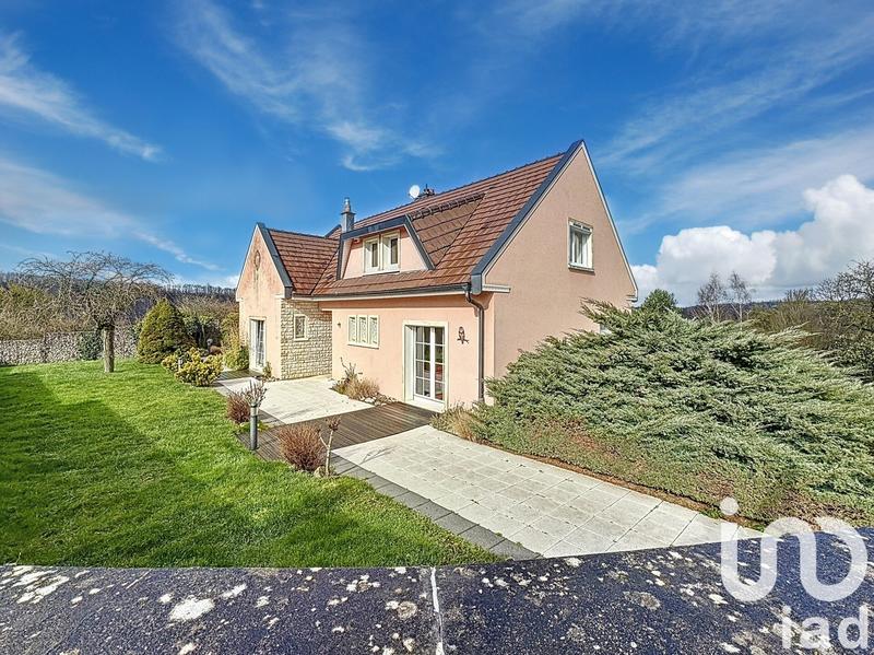 Maison - 191 m² - 5 pièces