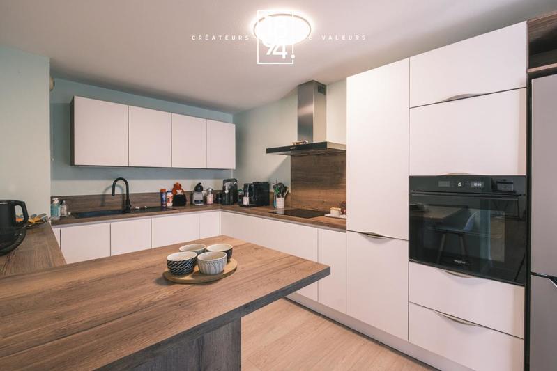 Appartement - 96 m² - 3 pièces