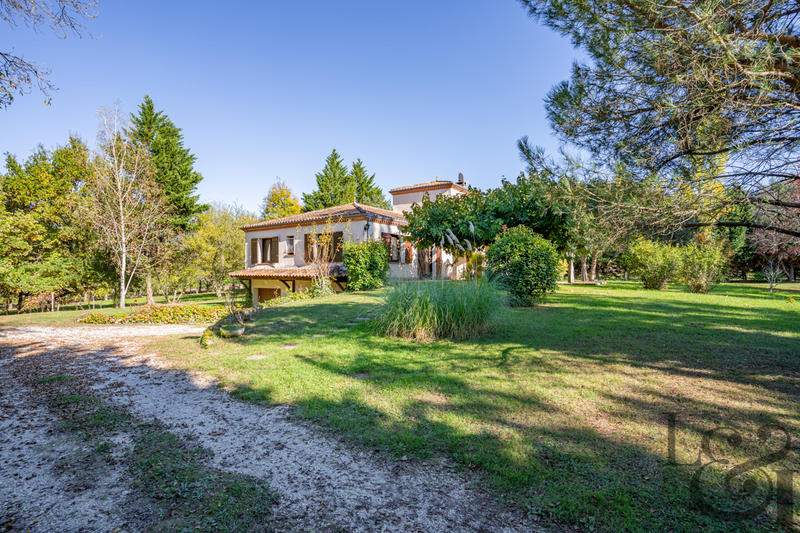 Maison - 141 m² - 5 pièces