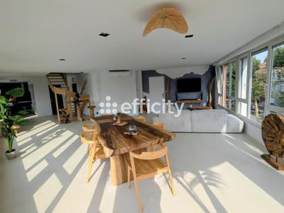 Appartement - 122 m² - 4 pièces