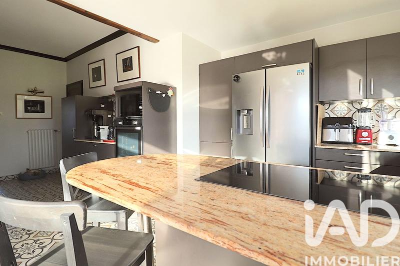 Maison - 172 m² - 10 pièces