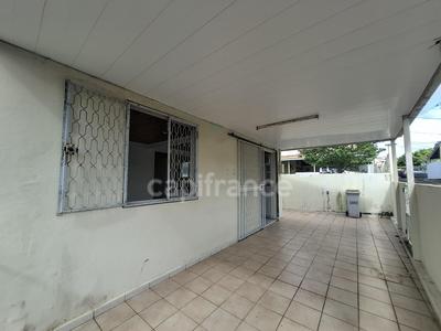 Maison - 73 m² - 4 pièces