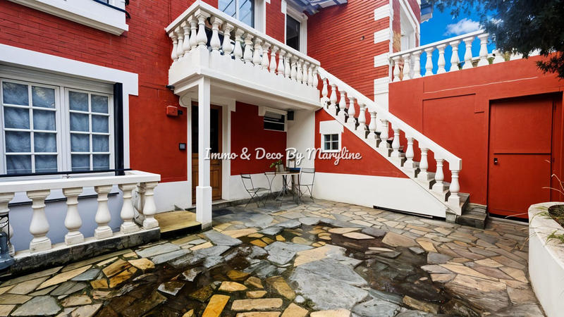 Maison traditionnelle - 87 m² - 3 pièces