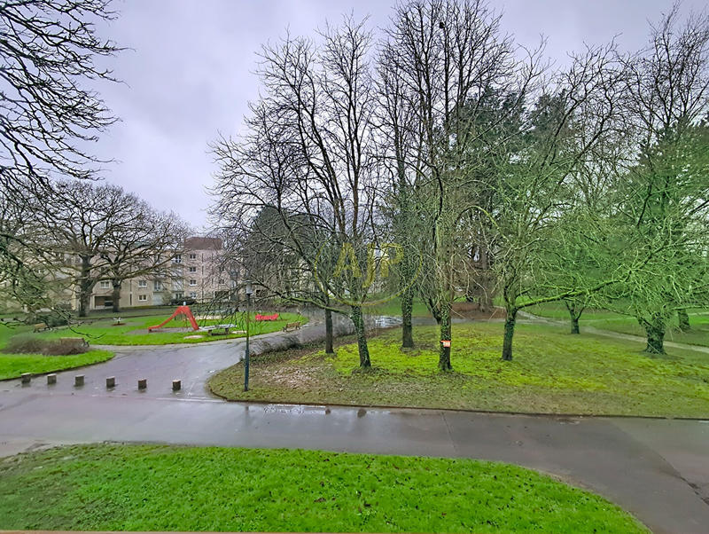 Appartement - 79 m² - 4 pièces