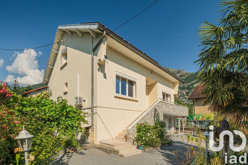 Maison - 133 m² - 5 pièces