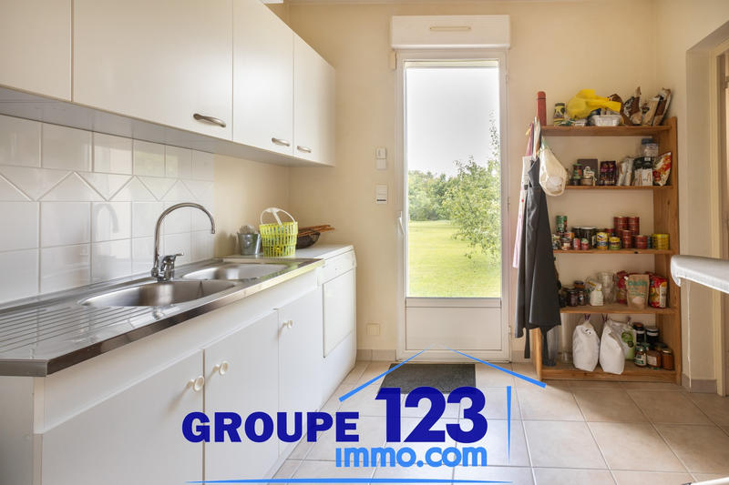Maison - 286 m² - 7 pièces