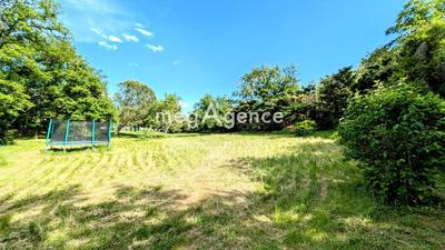 Terrain constructible - 2 032 m²