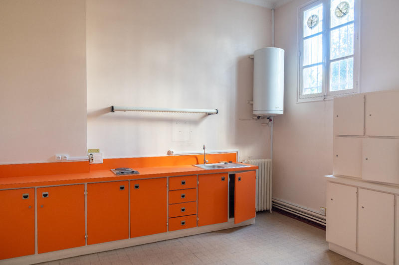 Immeuble - 1 210 m²