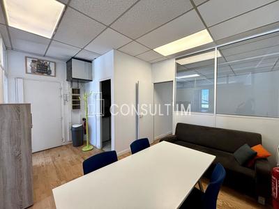 Bureau - 77 m²