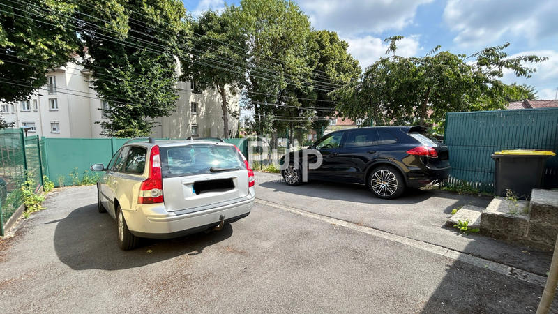 Immeuble - 174 m² - 6 pièces